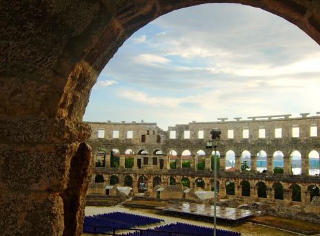 Den romerska amfiteatern i Pula